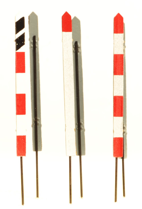 Ferro Train M-611 - whistle posts ( 3 kinds) set of signs